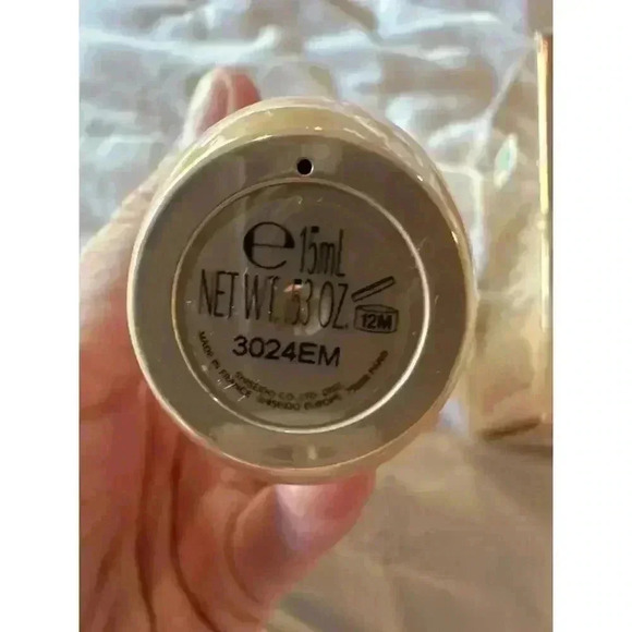 Shiseido Benefiance NutriPerfect Eye Serum - 15 ml / 0.5 oz - Picture 4 of 5